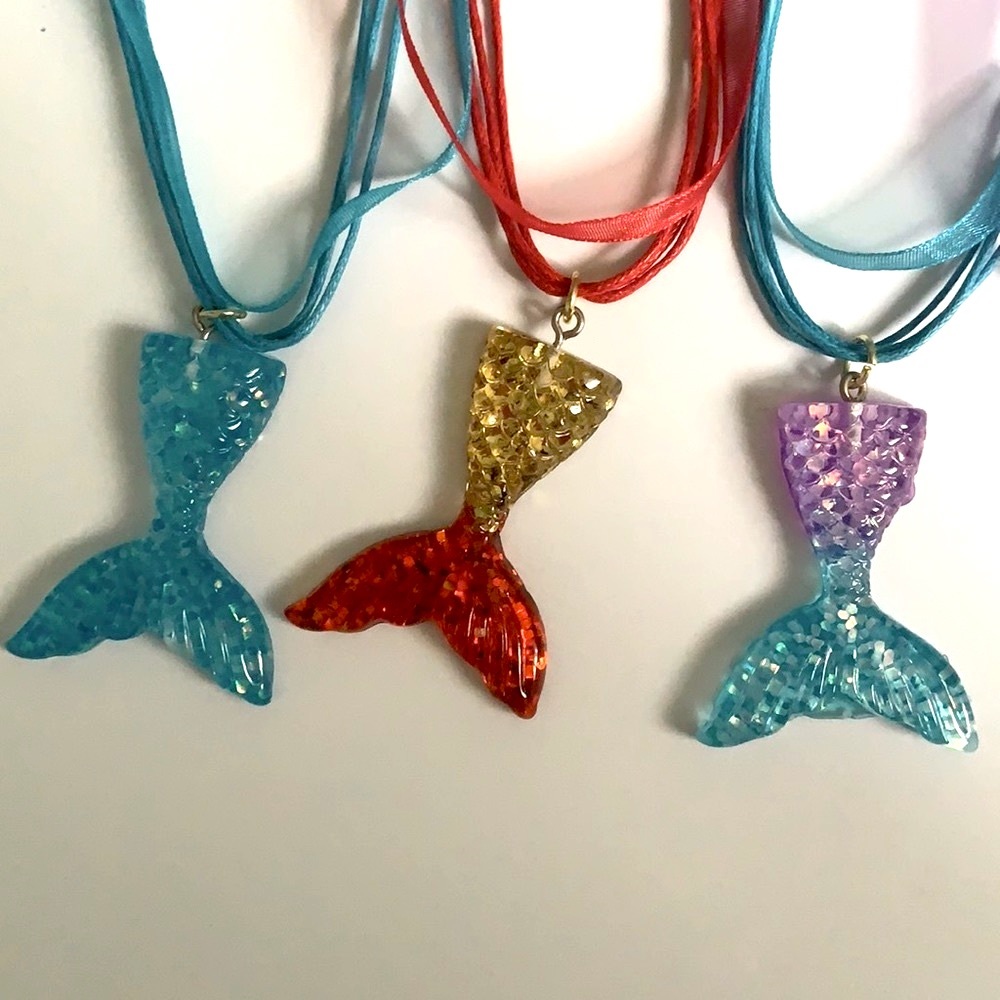 Children necklaces